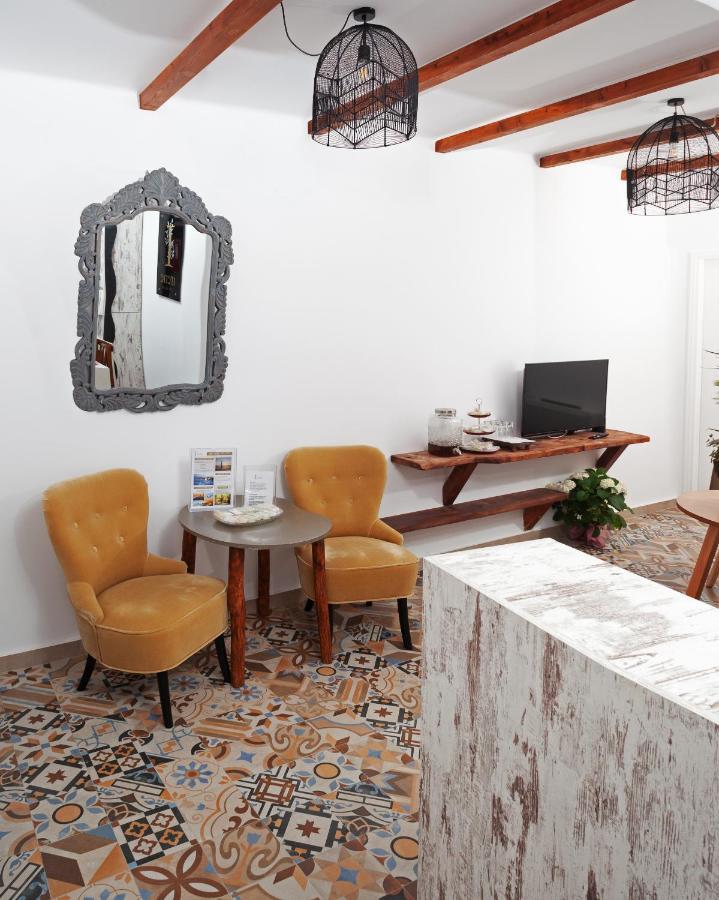 ثيرا Irene City Villas المظهر الخارجي الصورة