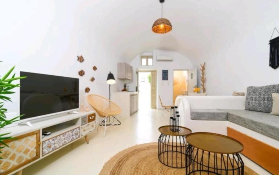 ثيرا Irene City Villas الغرفة الصورة
